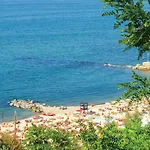 2 Bedroom Beautiful In Corridonia