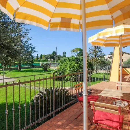 Сasa de vacaciones 2 Bedroom Beautiful In