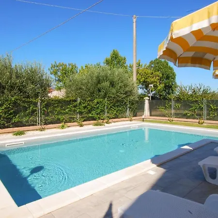 2 Bedroom Beautiful In Corridonia